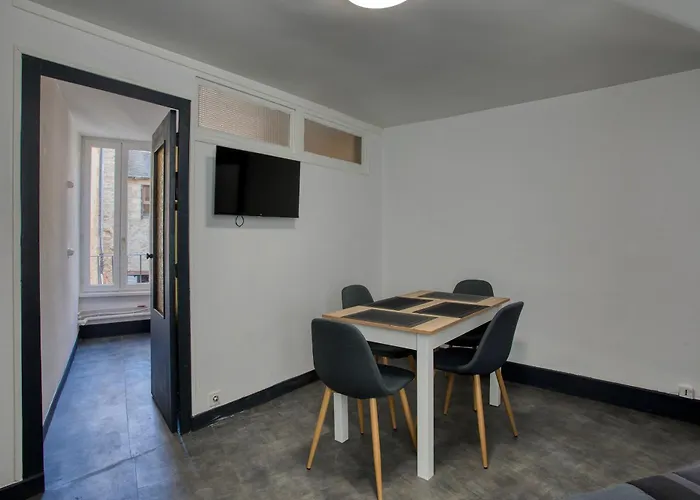 Appartement 2 Pieces, Centre Historique, Climatise, 