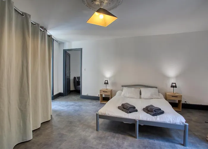 2 Pieces, Centre Historique, Climatise, 